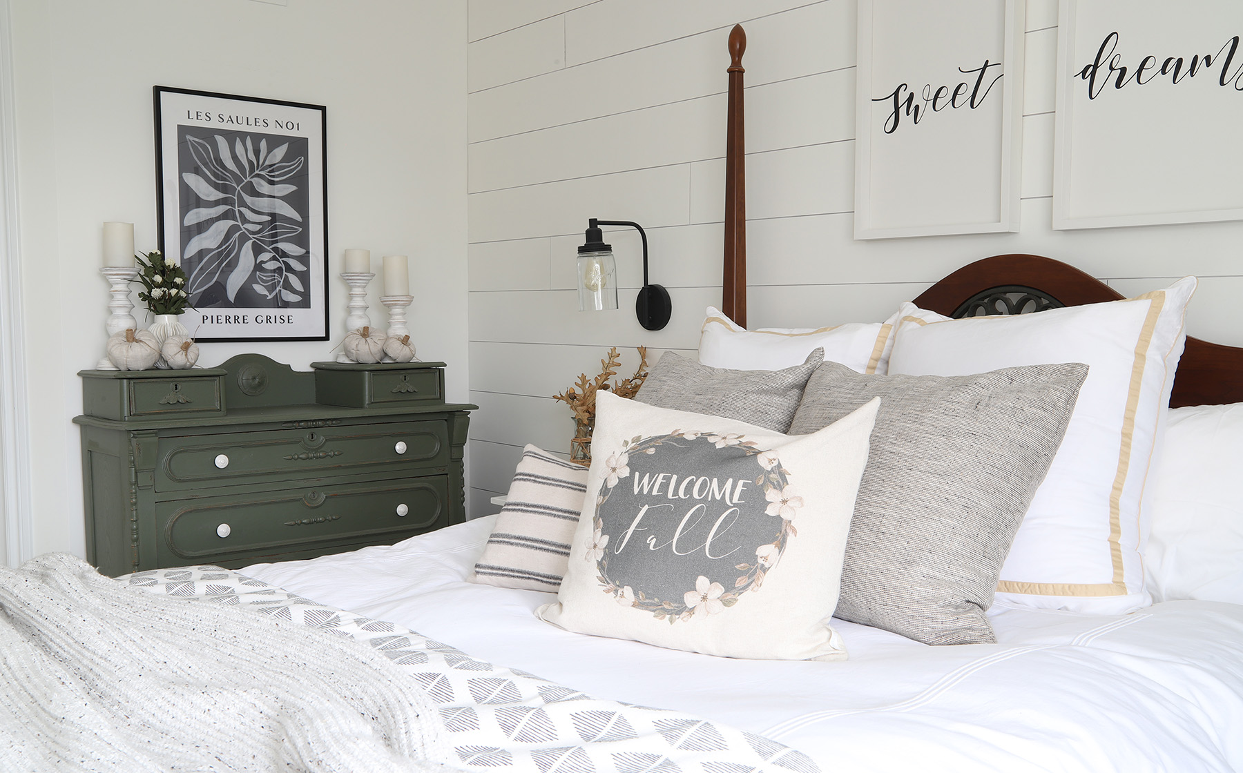 Neutral And Green Fall Bedroom Decor - Willow Bloom Home